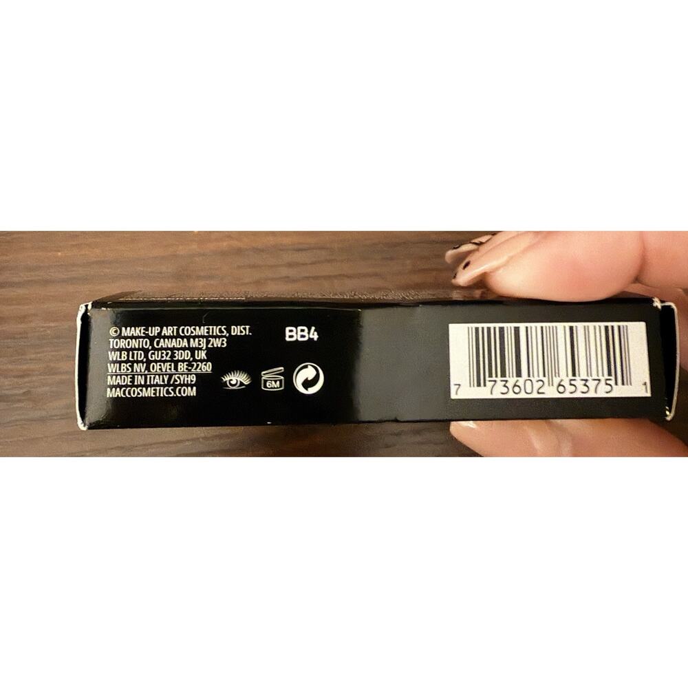 NIB MAC Makeup Bundle: Studio Fix Fluid Foundation (NC12) & Magic Mini Mascara - Picture 7 of 7